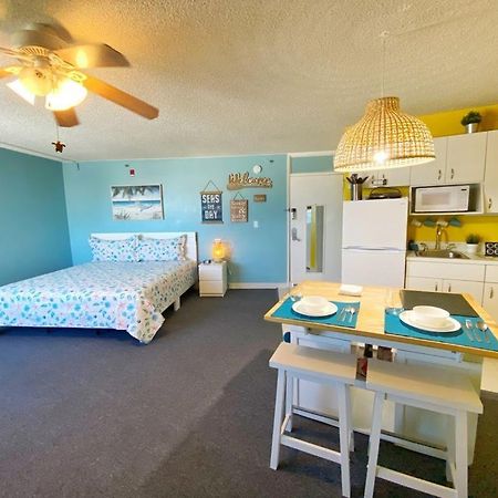 Harbour Beach Resort Studios! Daytona Beach Exterior photo