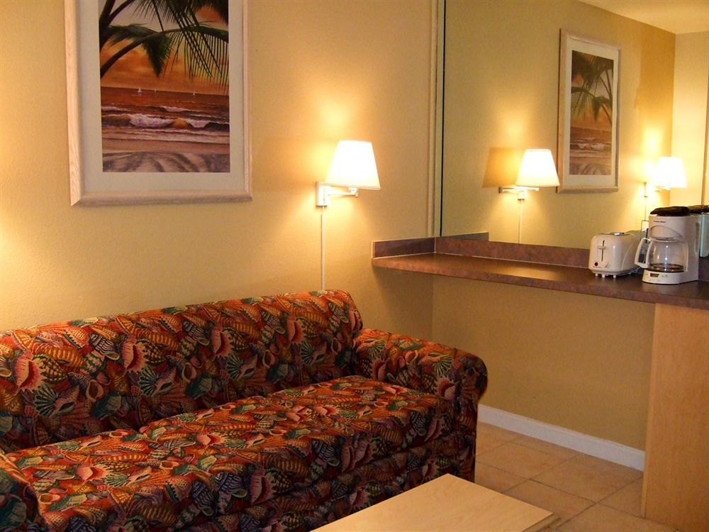 Harbour Beach Resort Studios! Daytona Beach Exterior photo